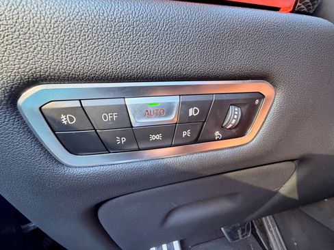 Used 2019 BMW X5 xDrive50i w/ M Sport Package AWD/4WD image 15