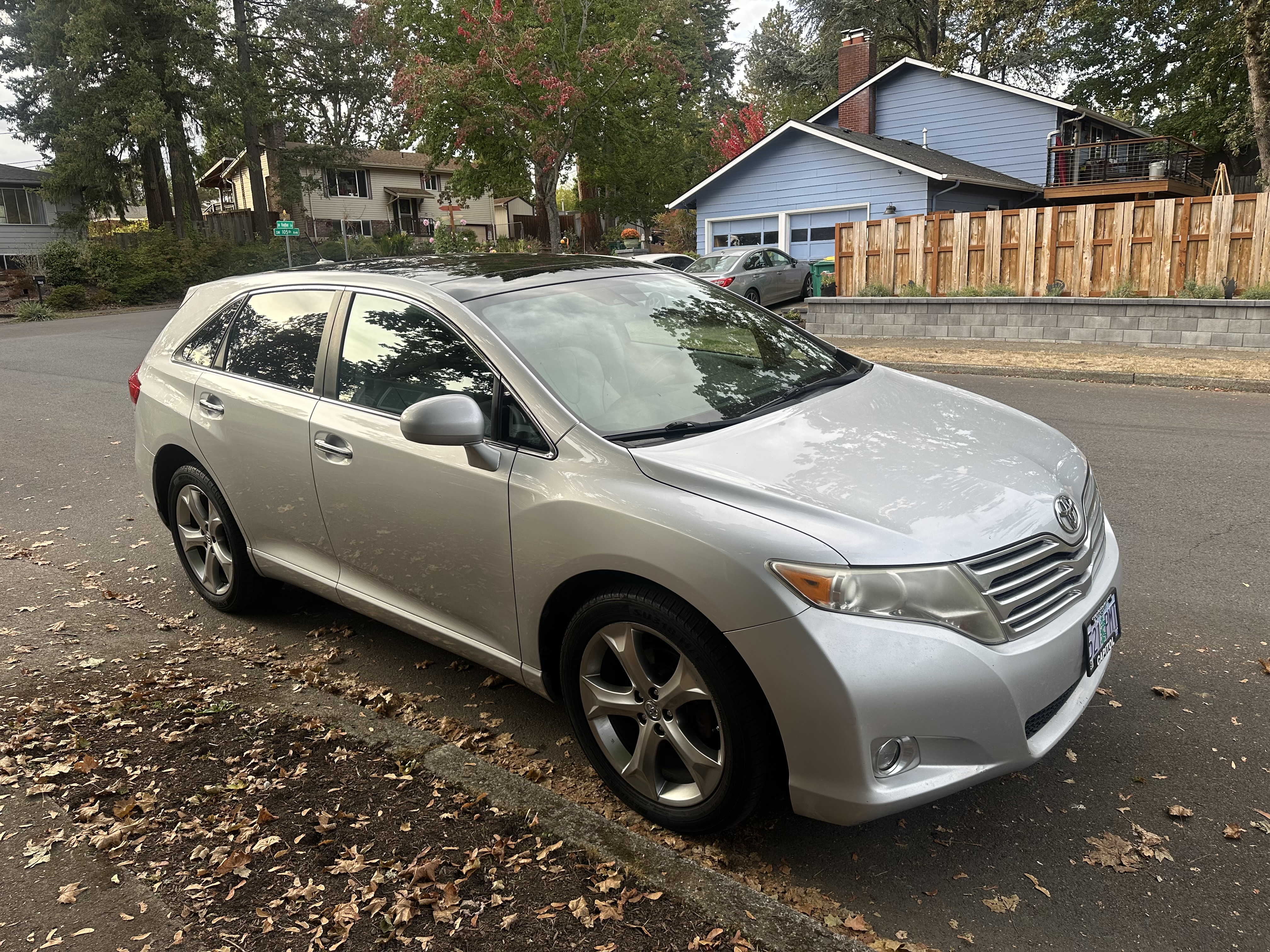 Used 2009 Toyota Venza FWD image 4
