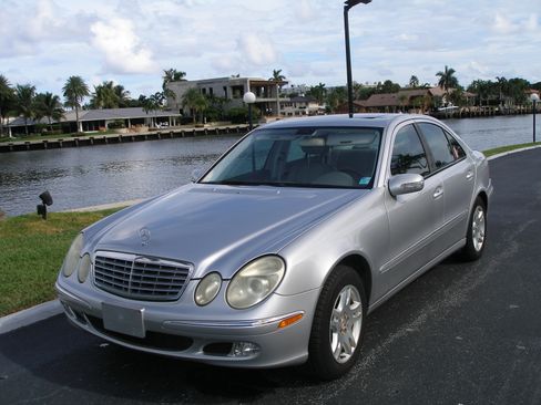 Used 2003 Mercedes-Benz E 320 Sedan image 1