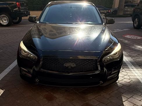 Used 2015 INFINITI Q50 Premium w/ Navigation Package RWD image 2