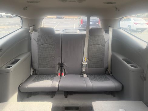 Used 2016 Chevrolet Traverse LT w/ Style and Technology Package image 15