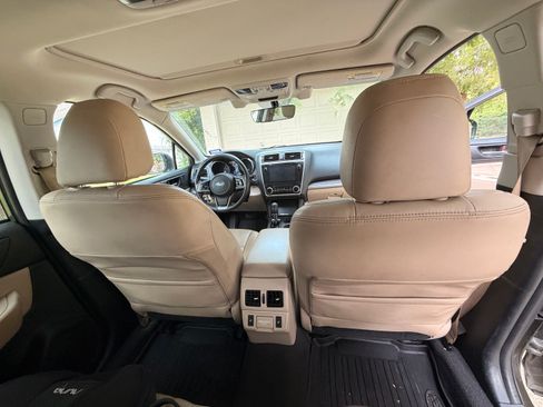 Used 2018 Subaru Outback 2.5i Limited AWD/4WD image 26