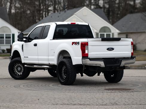 Used 2017 Ford F350 XL w/ Power Equipment Group image 10