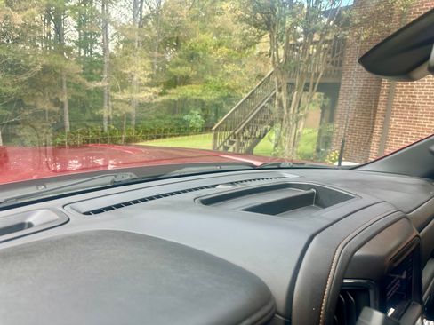 Used 2023 GMC Sierra 2500 AT4 w/ AT4 Preferred Package image 18