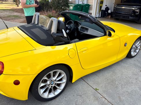 Used 2003 BMW Z4 2.5i RWD image 19