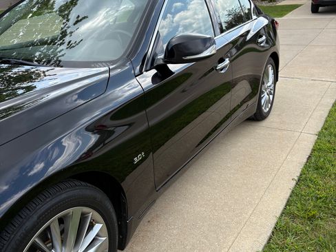 Used 2019 INFINITI Q50 Luxe w/ Essential Package (3.0T Luxe) AWD/4WD image 6