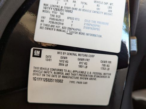 Used 2002 Chevrolet Corvette Z06 w/ Memory Pkg image 30