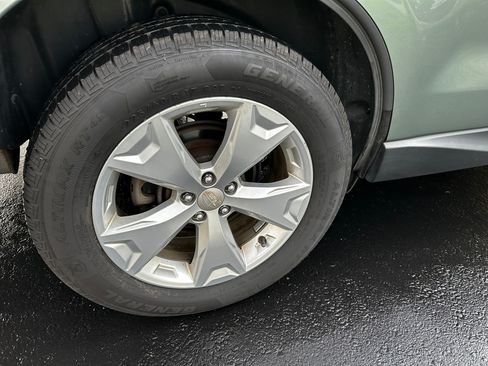 Used 2015 Subaru Forester 2.5i Premium w/ Popular Package #2 image 13