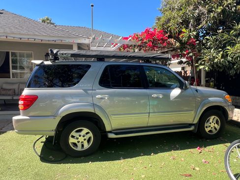 Used 2002 Toyota Sequoia Limited image 16