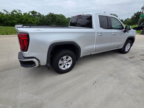 Used 2021 GMC Sierra 1500 SLE w/ Driver Alert Package I AWD/4WD image 13