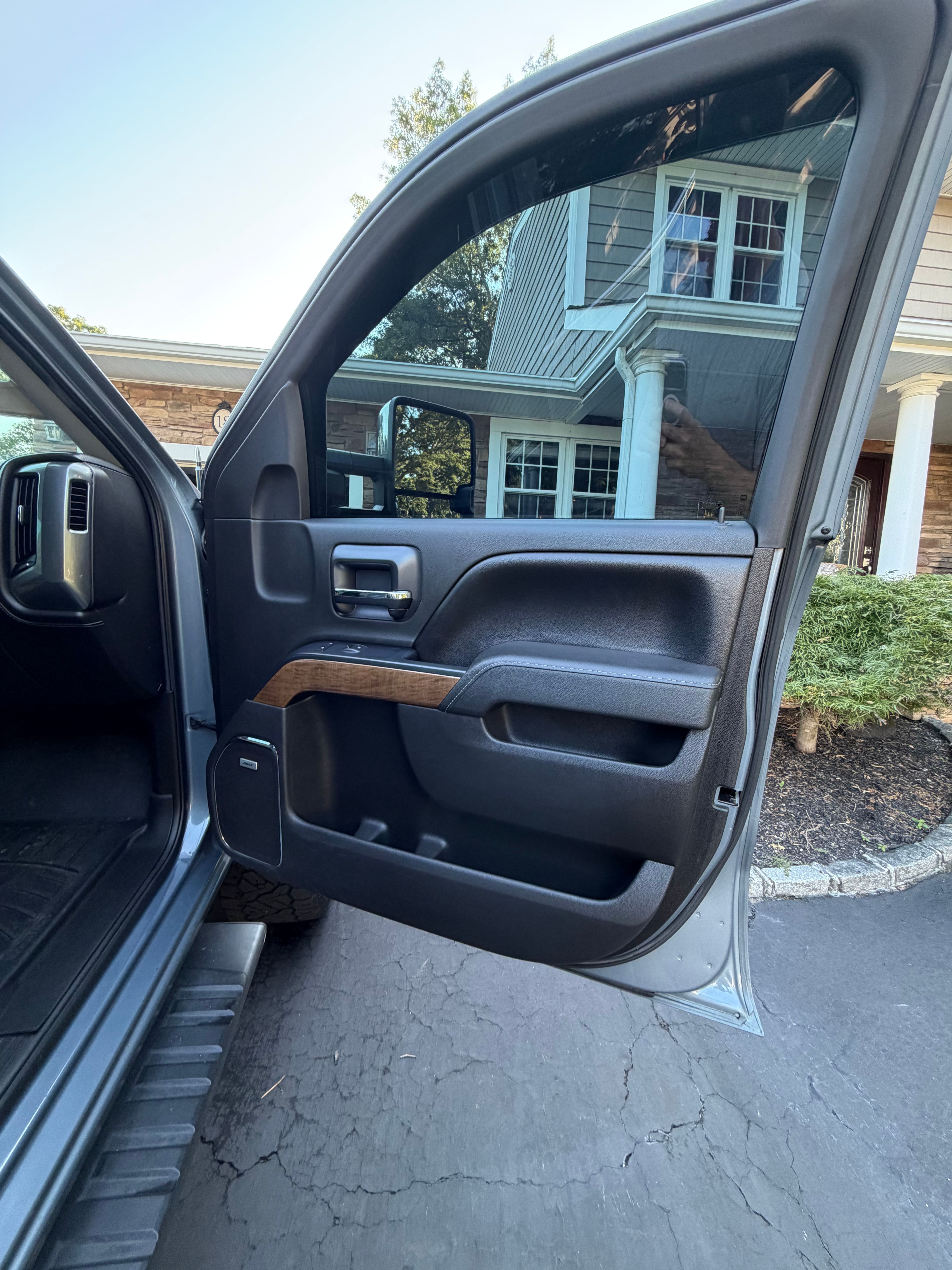 Used 2015 Chevrolet Silverado 2500 LTZ w/ Duramax Plus Package AWD/4WD image 16