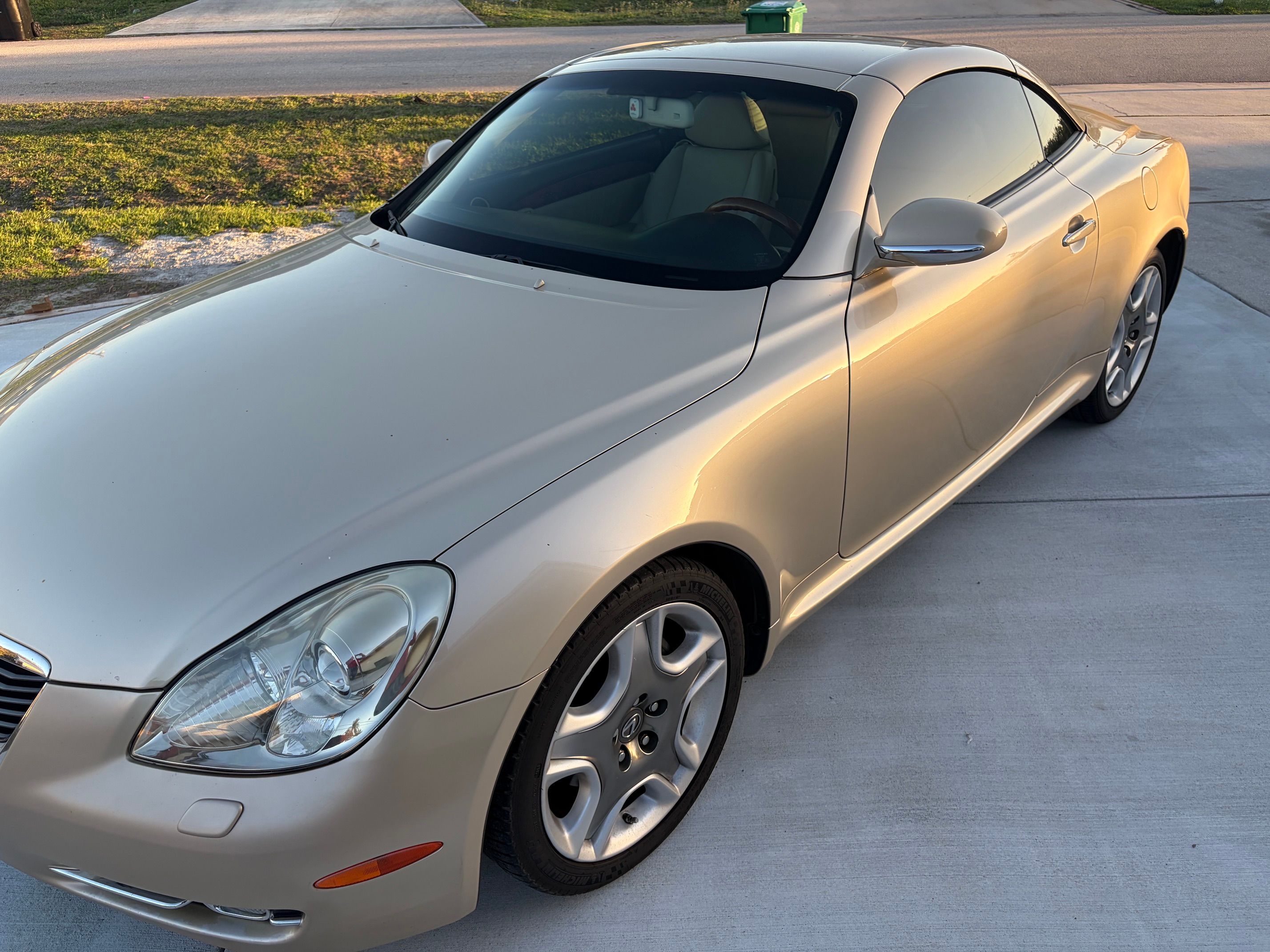 Used 2007 Lexus SC 430 Convertible RWD image 11