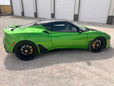 Used 2020 Lotus Evora RWD image 4