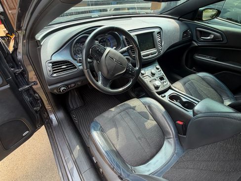 Used 2015 Chrysler 200 S w/ Navigation & Sound Group I FWD image 15