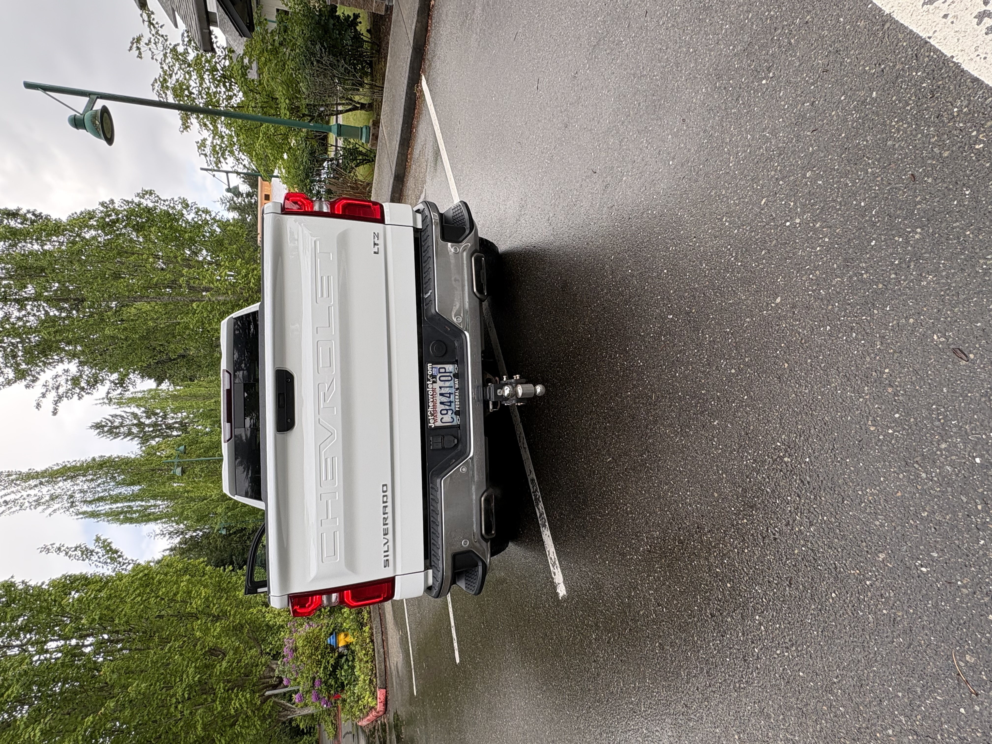 Used 2019 Chevrolet Silverado 1500 LTZ w/ LTZ Plus Package AWD/4WD image 8