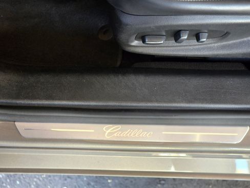 Used 2019 Cadillac XTS Luxury image 12