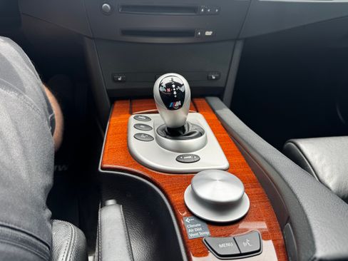 Used 2006 BMW M5 RWD image 17