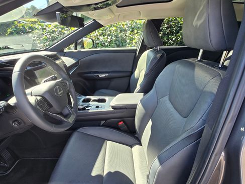 Used 2023 Lexus RZ 450e Premium w/ Accessory Package (Z1) image 11