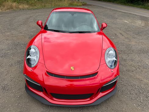 Used 2015 Porsche 911 GT3 RWD image 8