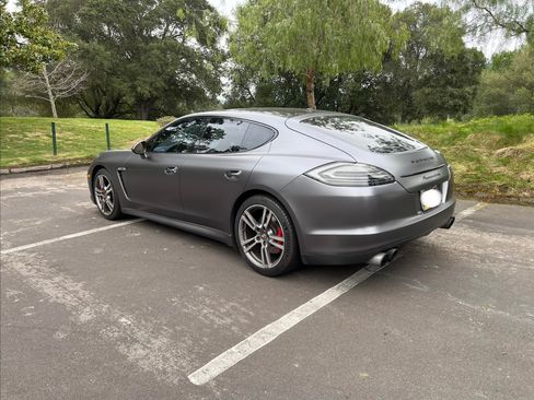 Used 2010 Porsche Panamera Turbo image 4