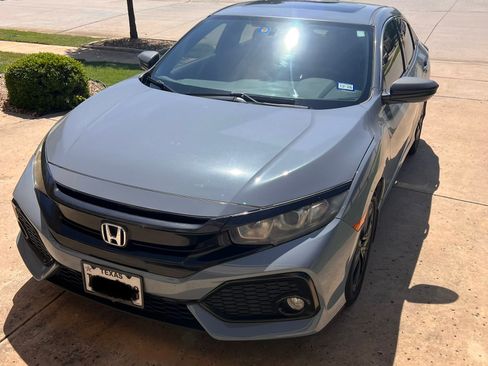 Used 2017 Honda Civic EX-L image 2