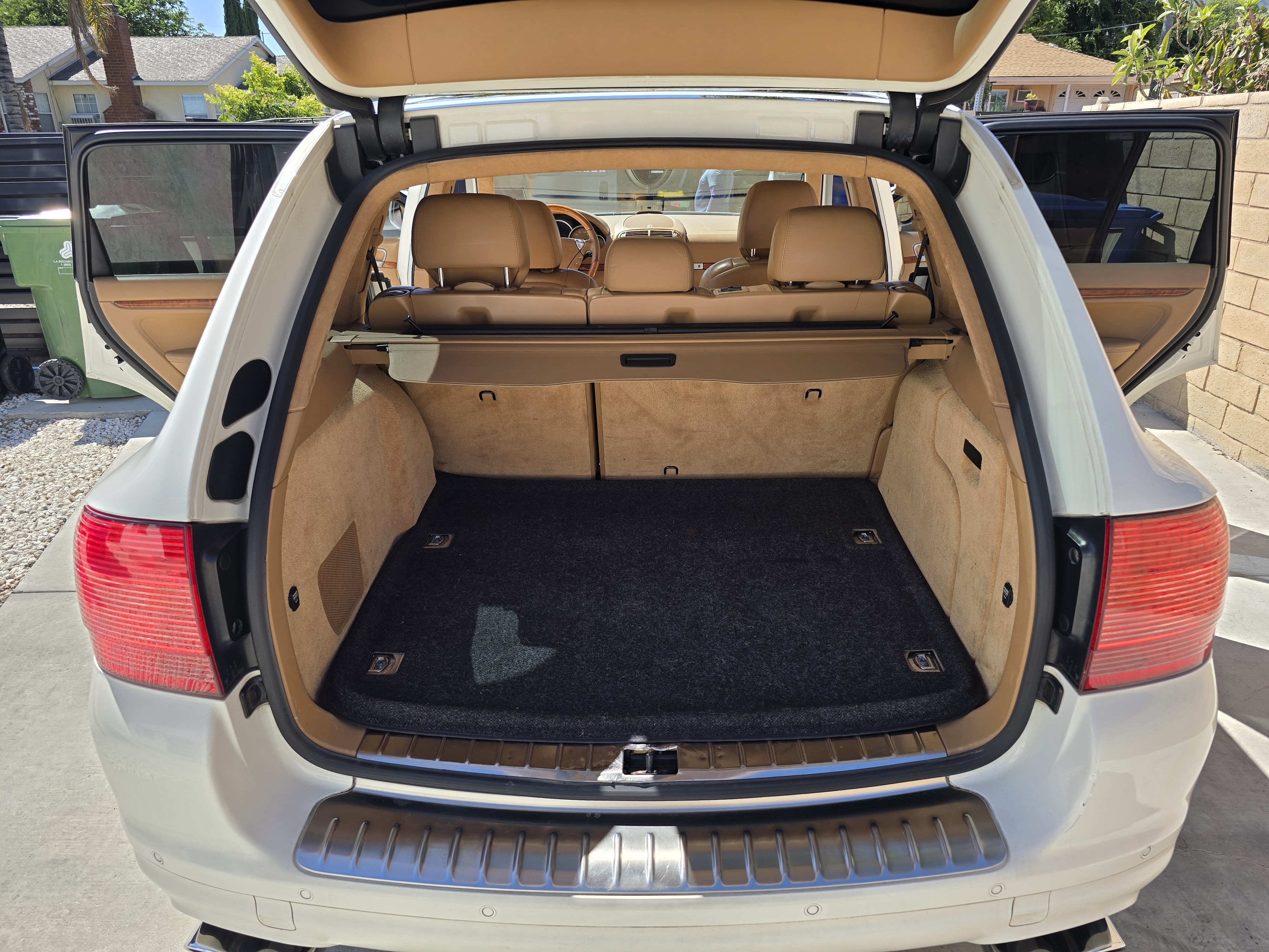 Used 2006 Porsche Cayenne Turbo S AWD/4WD image 4