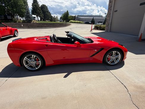 Used 2014 Chevrolet Corvette Stingray Convertible w/ Battery Protection Package RWD image 9