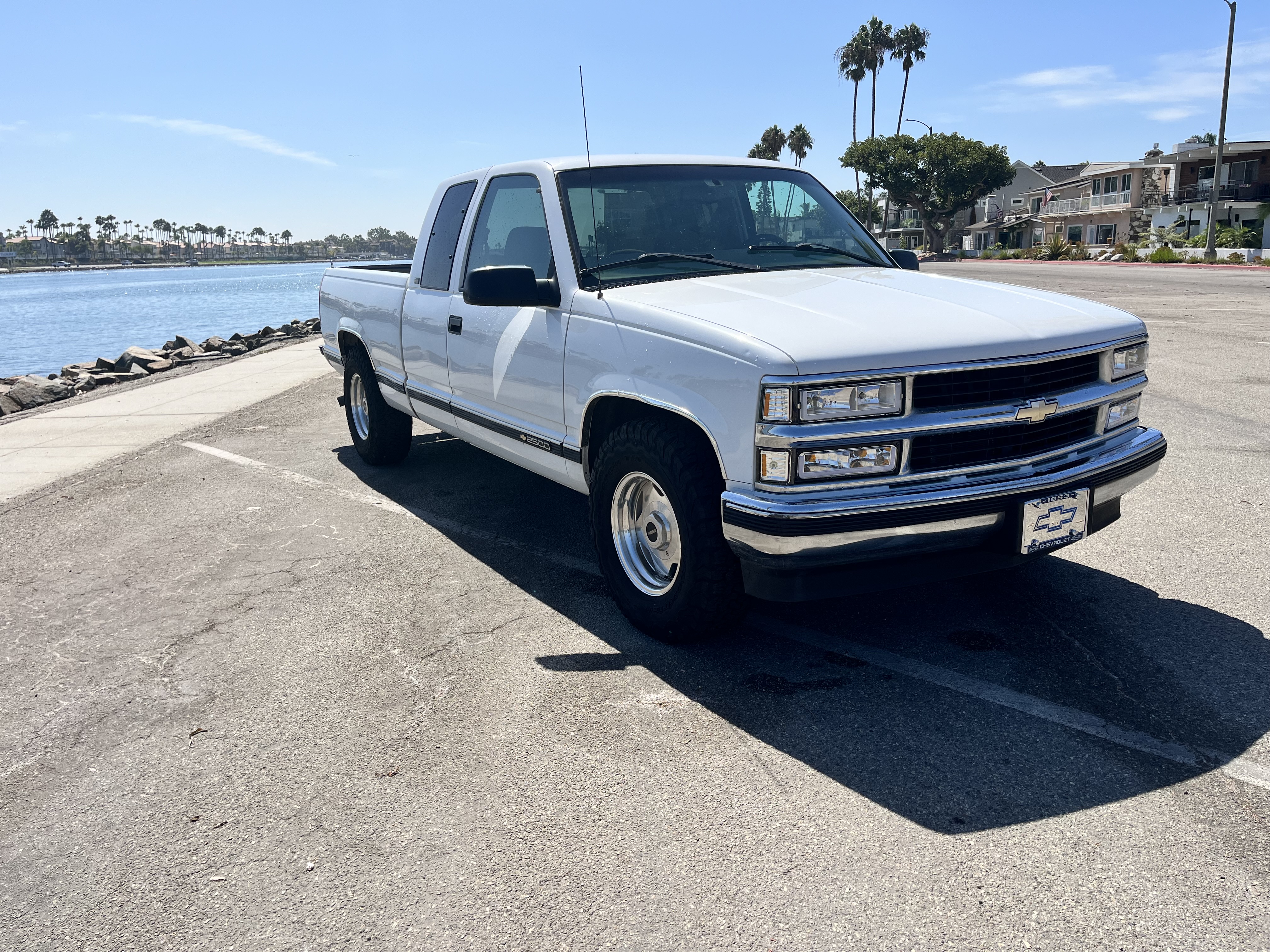 Used 1997 Chevrolet Silverado 2500 2WD Extended Cab w/ Preferred Equipment Group 2 image 9