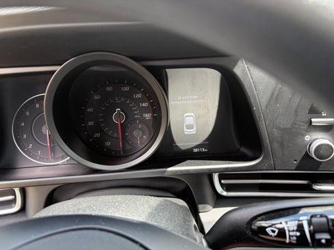 Used 2021 Hyundai Elantra SEL FWD image 2
