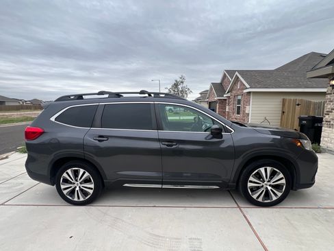 Used 2022 Subaru Ascent Limited image 30