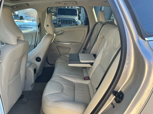 Used 2012 Volvo XC60 3.2 image 15
