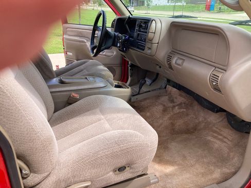 Used 1998 Chevrolet Tahoe 4WD 2-Door w/ Preferred Equipment Group 2 image 11