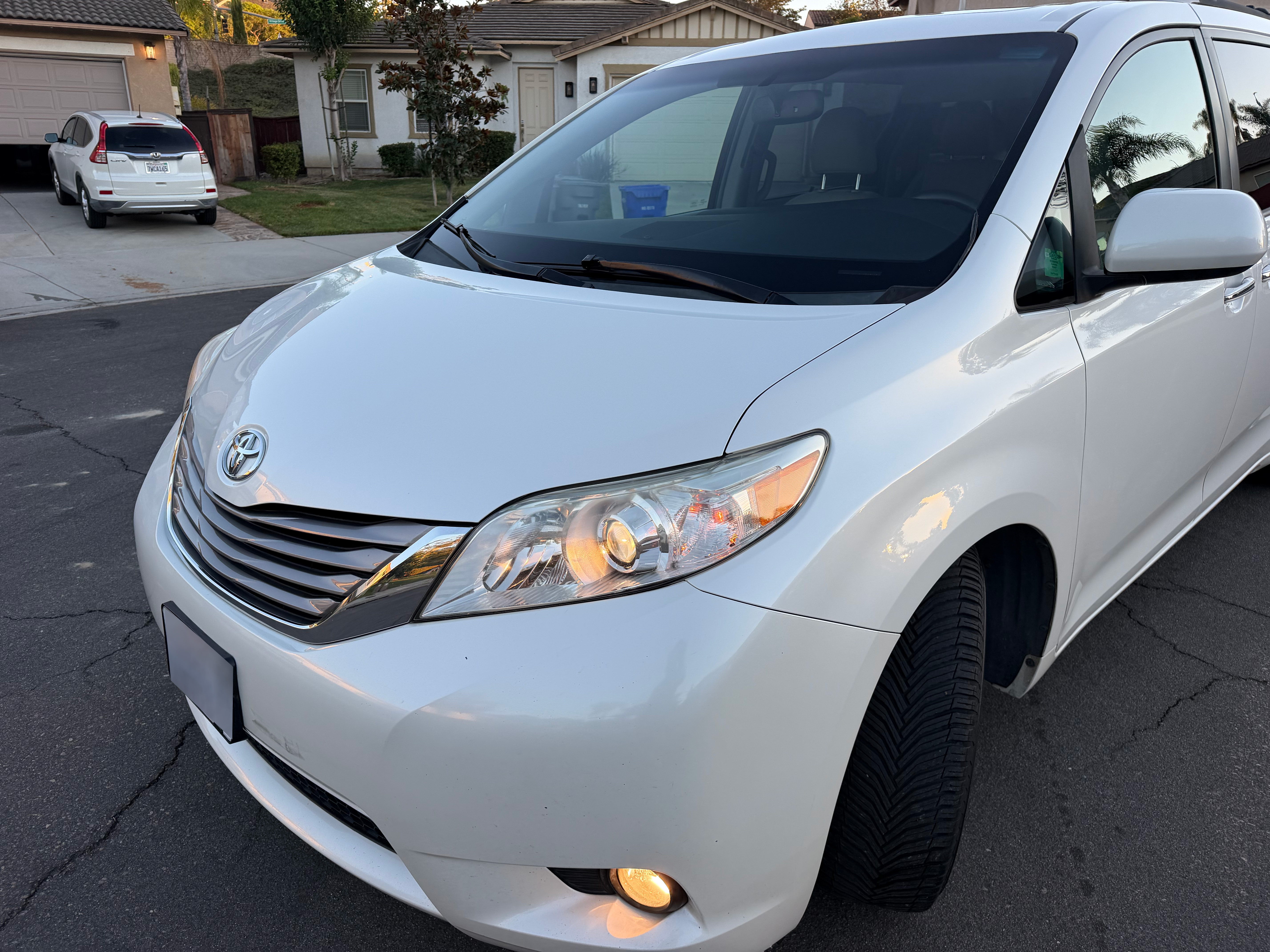 Used 2015 Toyota Sienna XLE Premium FWD image 22