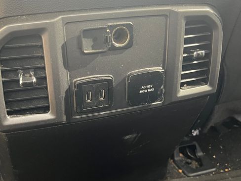 Used 2017 Ford F150 XLT w/ Equipment Group 302A Luxury image 31