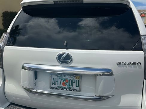Used 2022 Lexus GX 460 Premium AWD/4WD image 8