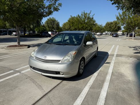 Used 2004 Toyota Prius image 4