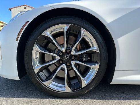 Used 2022 Lexus LC 500 Convertible image 25