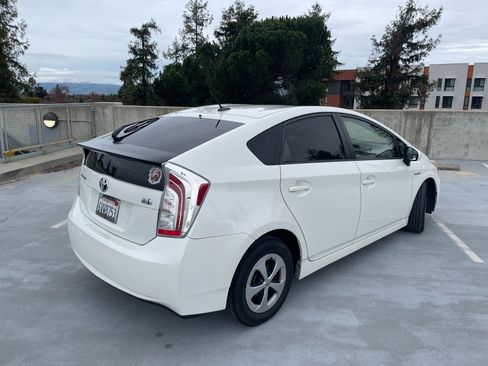Used 2012 Toyota Prius Three image 6