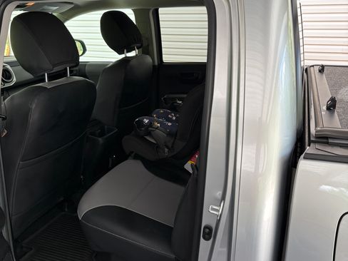 Used 2023 Toyota Tacoma SR5 RWD image 5