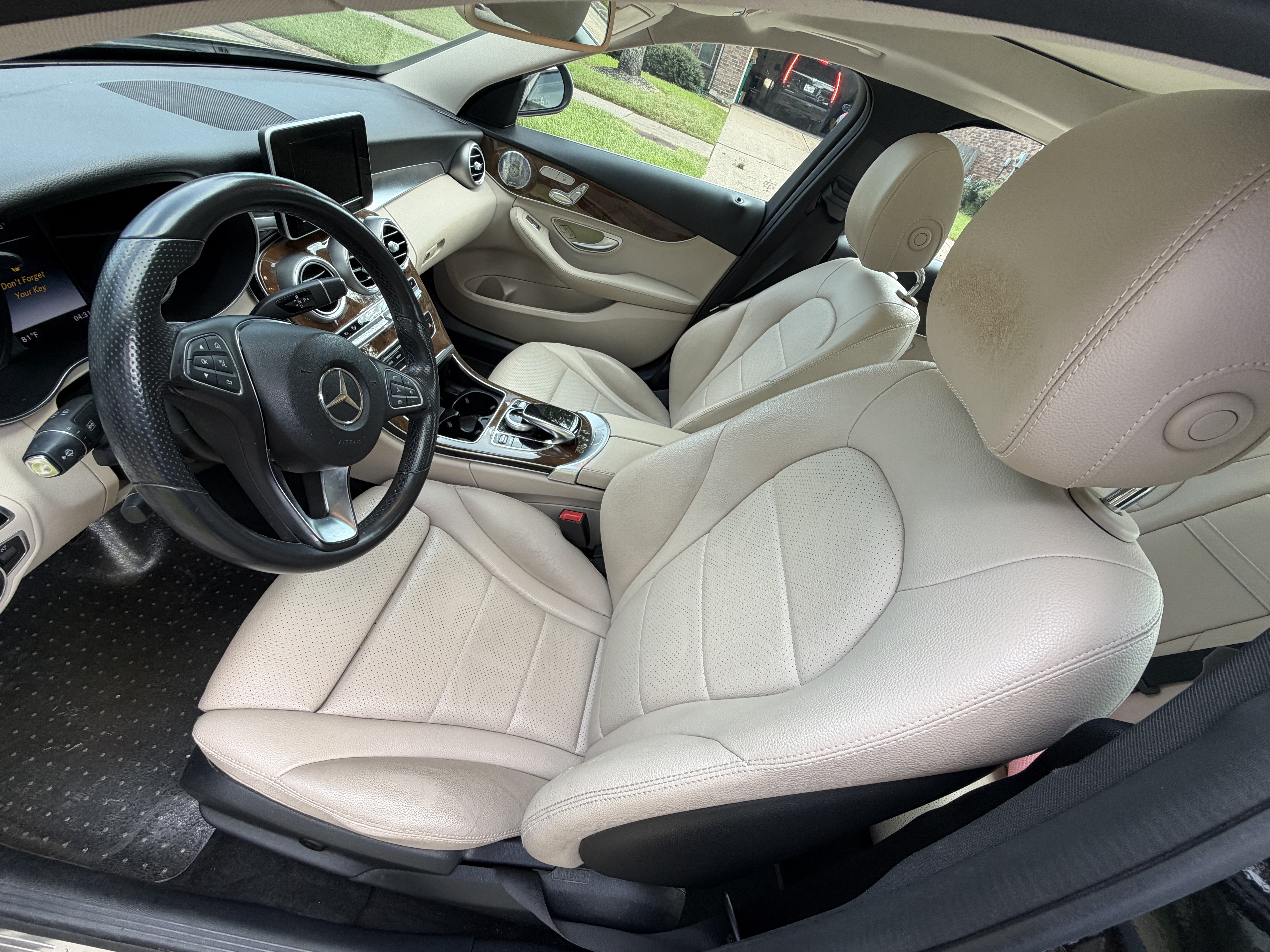 Used 2015 Mercedes-Benz C 300 4MATIC Sedan image 10