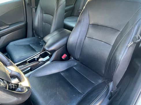 Used 2017 Honda Accord EX-L image 12