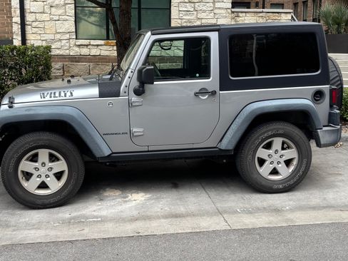 Used 2016 Jeep Wrangler Sport AWD/4WD image 1