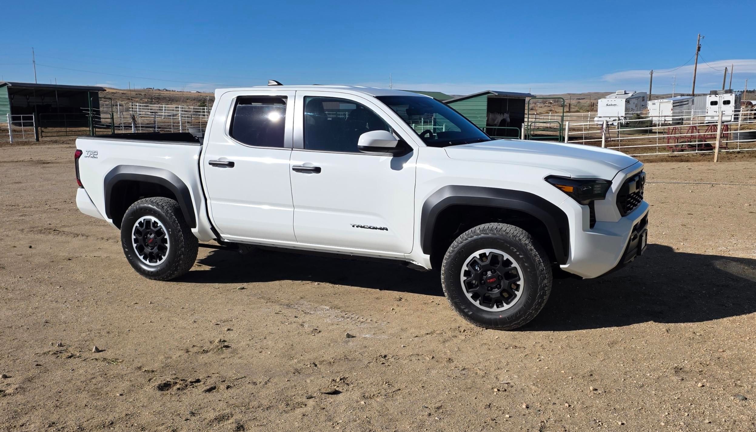 Used 2026 Toyota Tacoma TRD Off-Road AWD/4WD image 2