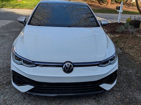 Used 2022 Volkswagen Golf R image 1