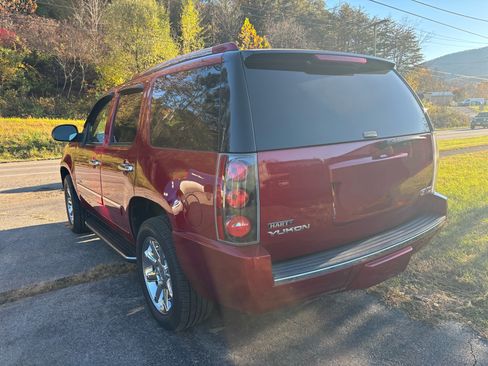 Used 2013 GMC Yukon Denali image 11