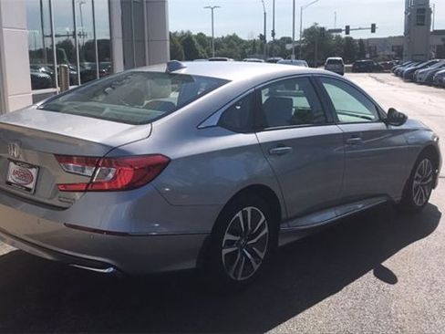 Used 2019 Honda Accord Touring image 12