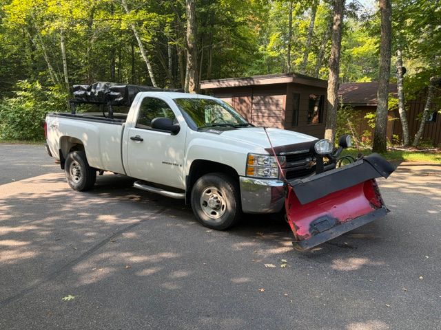 Used 2009 Chevrolet Silverado 2500 W/T w/ Snow Plow Prep Package AWD/4WD image 8