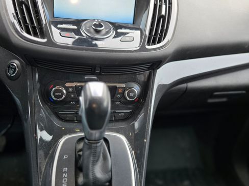 Used 2014 Ford Escape Titanium image 10