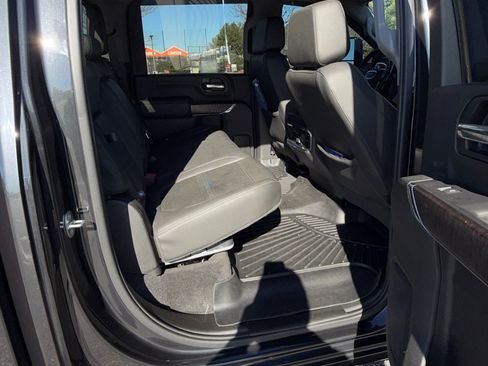 Used 2020 GMC Sierra 2500 Denali w/ Denali Ultimate Package image 14