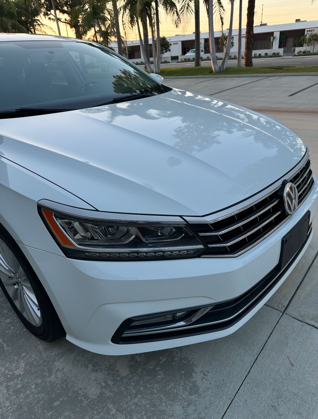 Used 2016 Volkswagen Passat 1.8T SE w/ Lighting Package (P06) FWD image 5